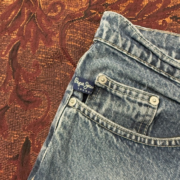 VTG Pepe Jean Shorts - Picture 3 of 5